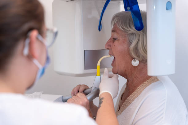 Best Emergency Tooth Extraction in Winthrop, IA